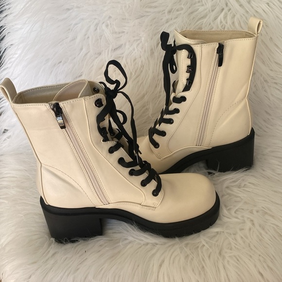 Nine West Juna 3 Women's Combat Boots Size 8M  Color Ivory - Picture 4 of 8